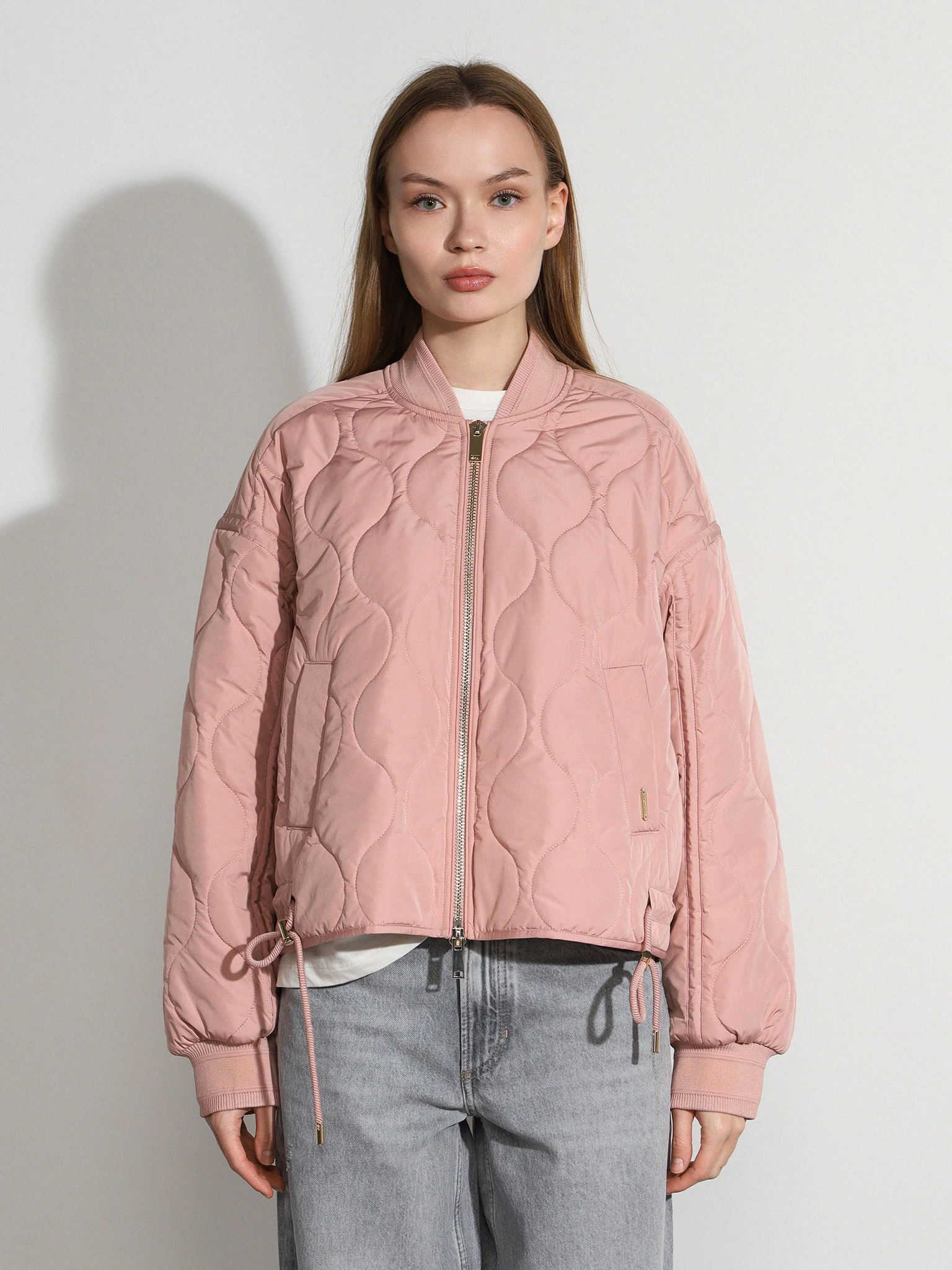 Куртка укороченная розового цвета свободного кроя